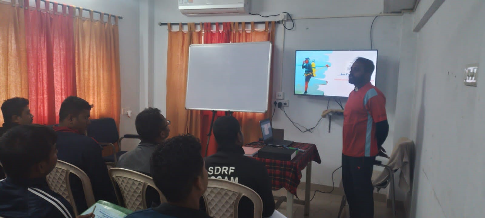 Multimedia presentation on theory on Aquatic Disaster Management-Underwater Diving Course on Life Saving & Salvage at Sea Explorers' Institute, Beliaghata
