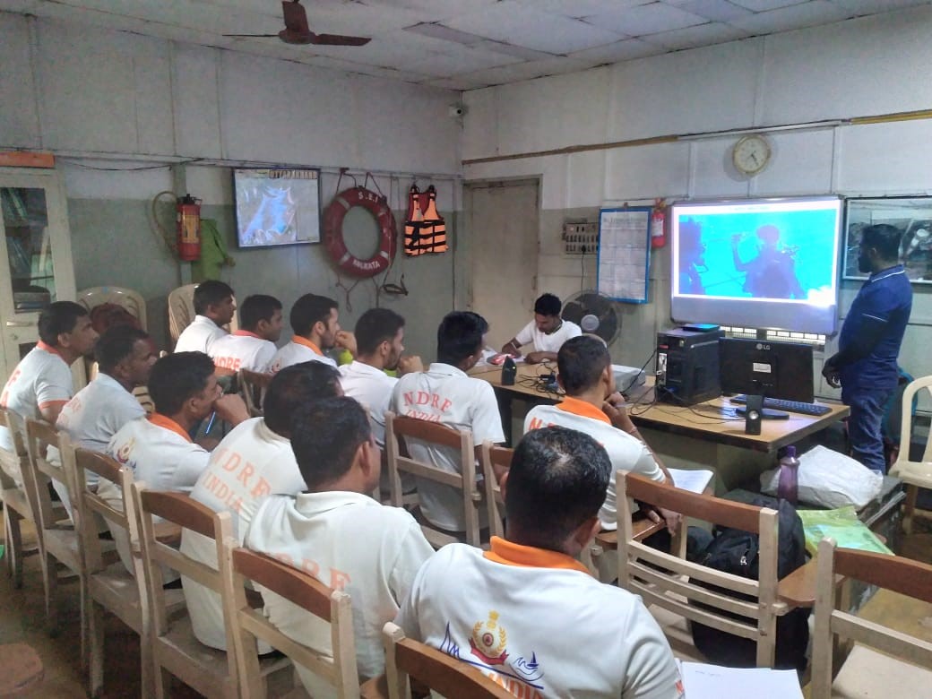 Multimedia presentation on theory on Aquatic Disaster Management-Underwater Diving Course on Life Saving & Salvage at Sea Explorers' Institute, Outram Ghat
