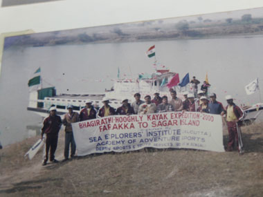Bhagirathi-Hoogly: Kayak Expedition (2000)