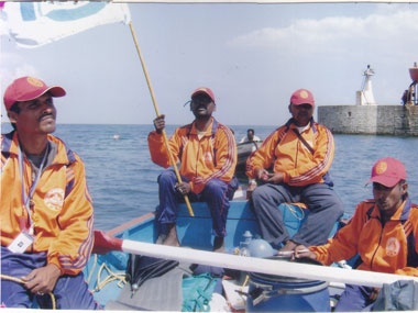 Vizag to Chennai: Rowing and Sailing expedition (2009)
